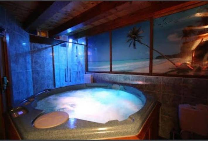 Chalet para 20 personas, con Jacuzzi y Terraza además de Jardín y Sauna en Guipúzcoa