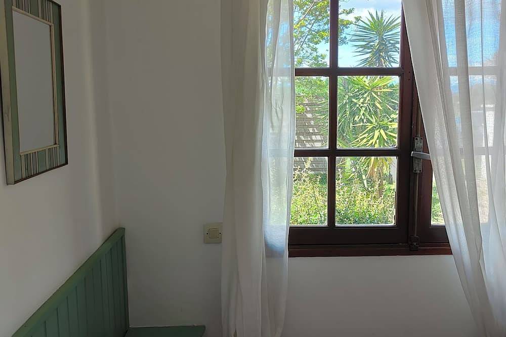 Casa Augustinu : le Charme et le Confort D'une Maison de Famille Près de mer in Aléria, Corte und Umgebung