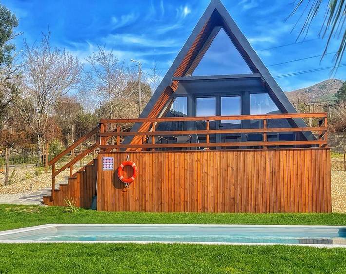 Chalet para 6 pessoas, com Varanda e Terraço e ainda Jardim and Piscina em Ponte da Barca