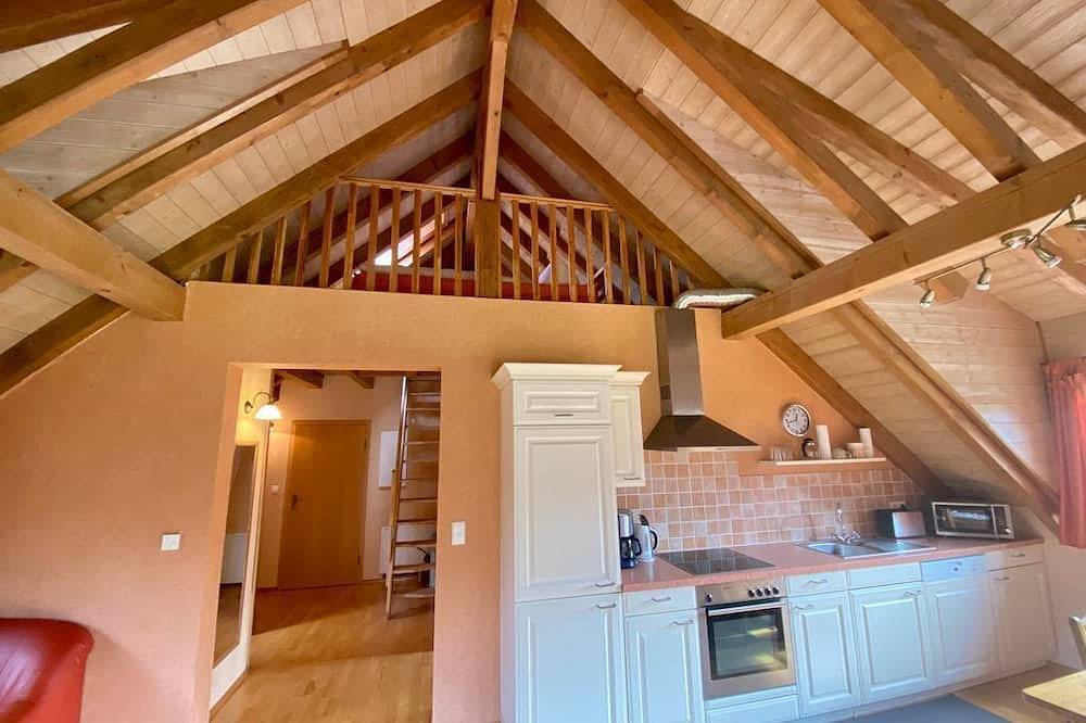 Entire apartment, Apartment with balcony no. 1 - Kräutercafé Walther in Wissembourg, Wissembourg region