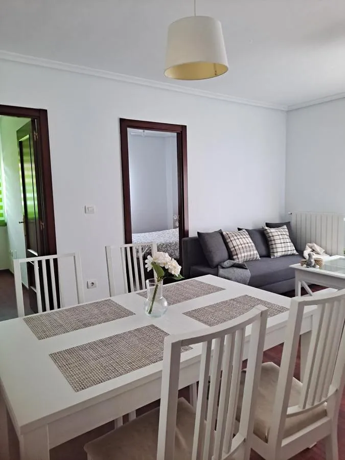Apartamento de vacaciones para 4 personas, con balcón y vistas - 1