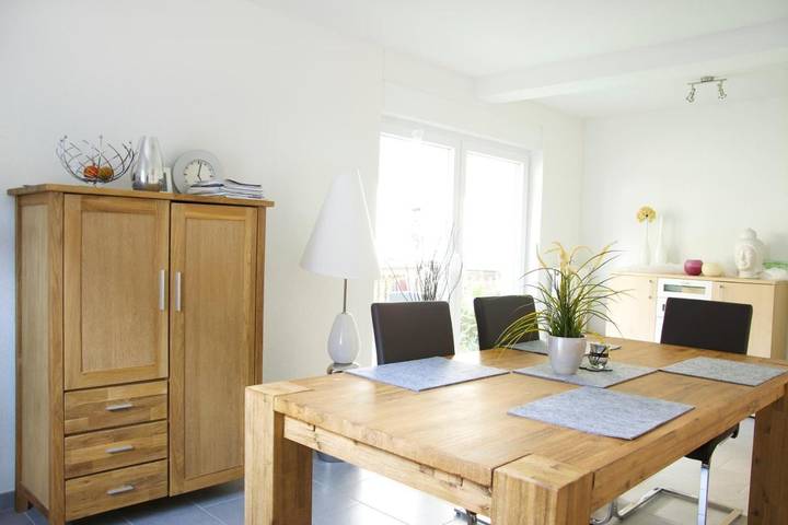 Ferienwohnung für 10 Personen, mit Balkon und Terrasse sowie Garten und Ausblick in Baden-Baden