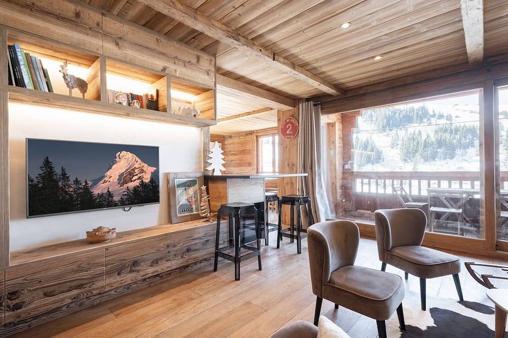 Appartement entier, Terrasse sud, 4 pièces confort, proche pistes et commodités à La Clusaz in La Clusaz, Région d'Annecy