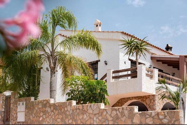 Casa rural para 7 personas, con vistas y balcón además de piscina y jardín en Águilas - 2