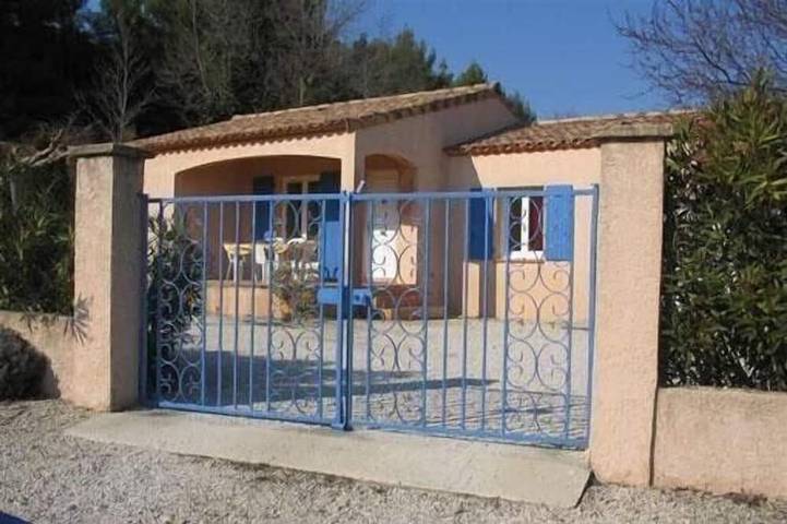 Villa pour 6 personnes, avec Terrasse et Jardin