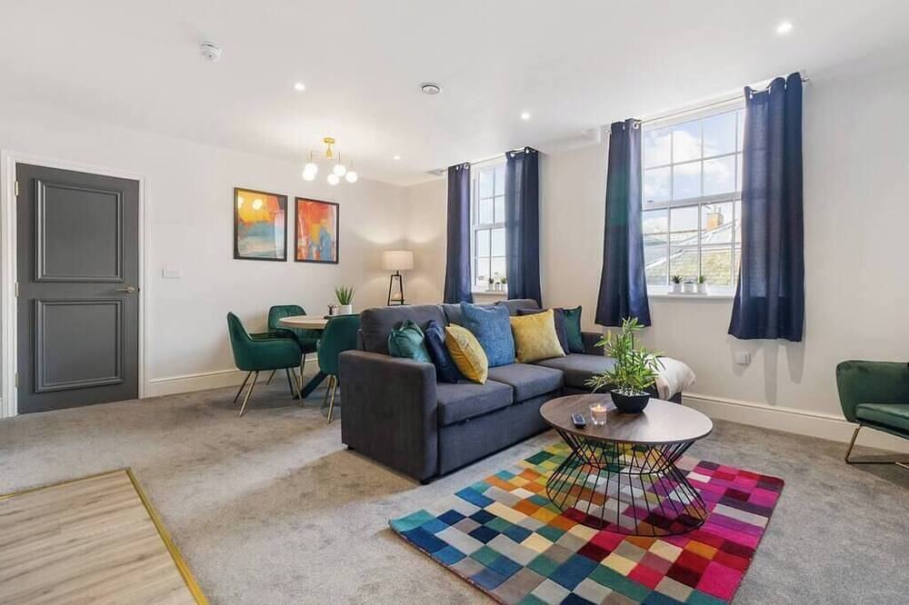 Entire apartment, Whiskawaystays Victoria House Apartment 4 in Worcester, Worcestershire