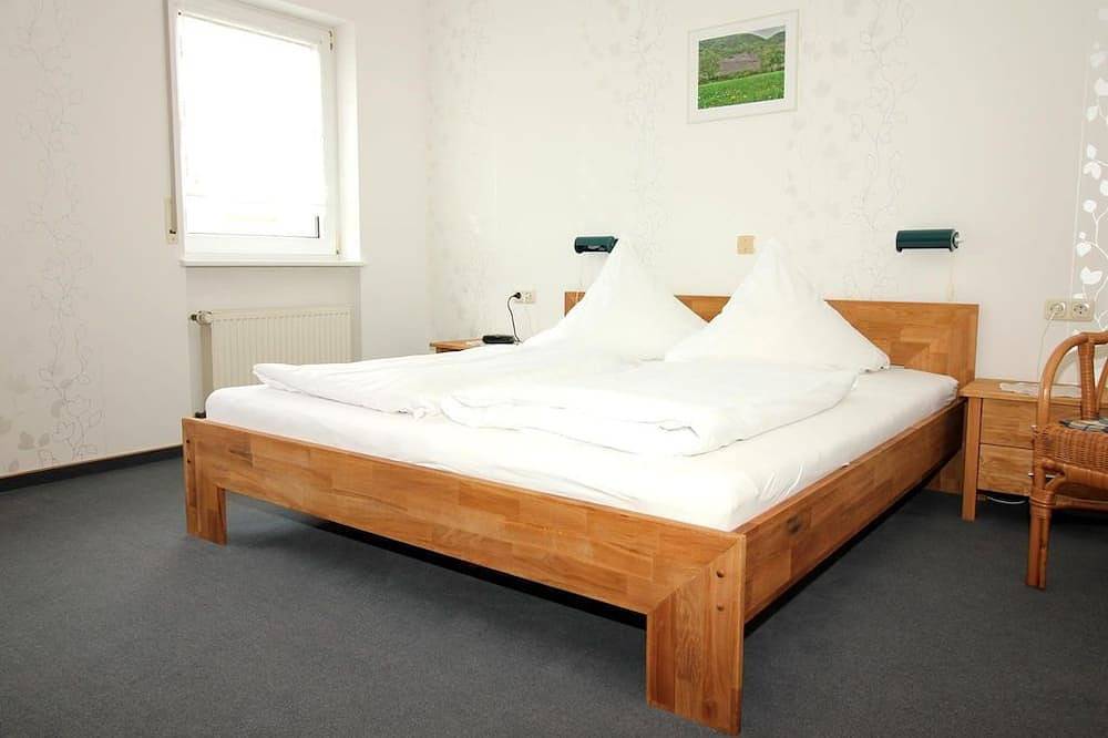 Ganze Wohnung, Ferienwohnung 2 - Ferienwohnungen Georg Andre Söhne in Ernst, Cochem-Zell