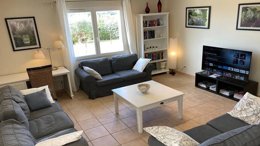 Location de vacances pour 9 personnes, avec jardin et jacuzzi ainsi que piscine et terrasse, animaux acceptés à Montbrun-des-Corbières - 2