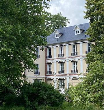 Cottage pour 2 personnes, avec jardin ainsi que terrasse et vue à Ury