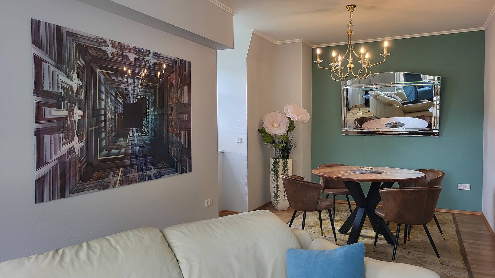 Ganze Wohnung, Apartment 'Anna' mit Balkon und Wlan in Hohen Neuendorf, Ruppiner Seenland