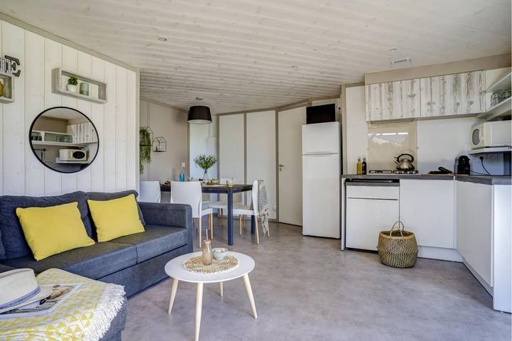 Camping pour 7 personnes, avec jardin ainsi que piscine et terrasse, animaux acceptés à Portiragnes - 3