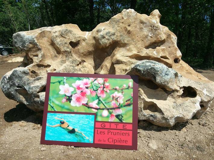 Gîte pour 7 personnes, avec jardin ainsi que terrasse et piscine, animaux acceptés à Peyzac-le-Moustier - 4