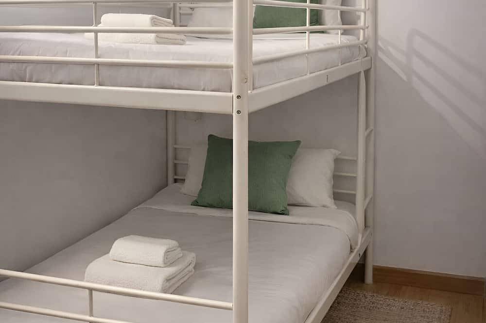Appartement entier, Penthouse Chic au Cœur Historique de Madrid in Centro (Madrid), Madrid