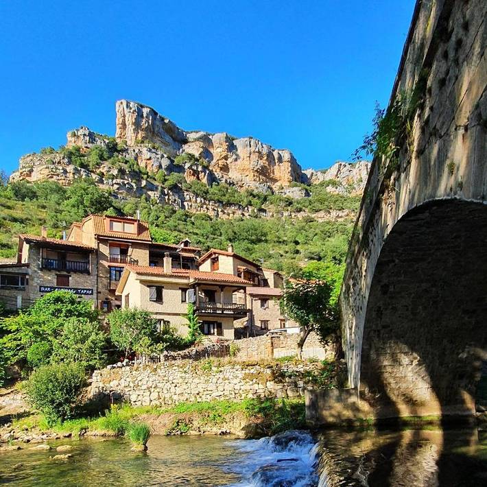 Casa rural para 8 personas, con Balcón y Terraza además de Jardín y Vistas en Valle de Sedano