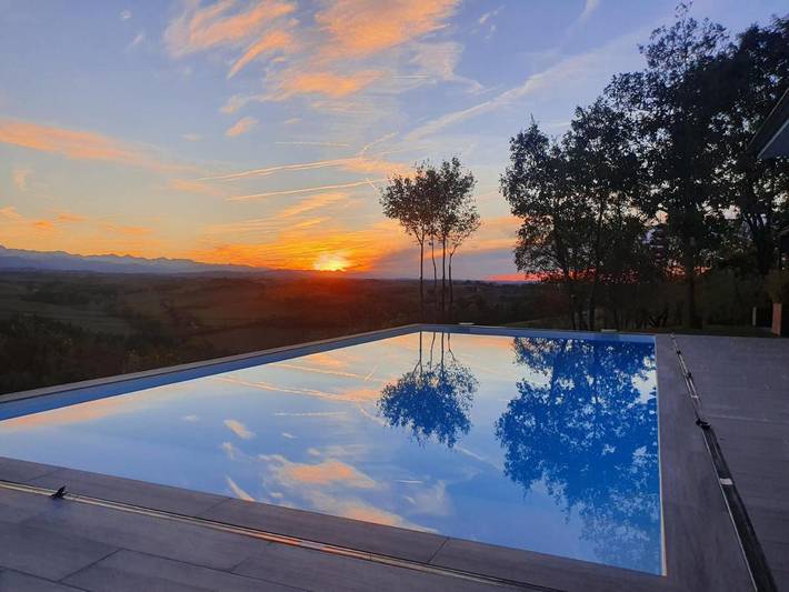 Maison de vacances pour 4 personnes, avec vue ainsi que jardin et piscine