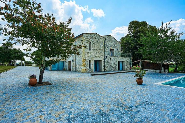 Gîte pour 2 personnes, avec jardin ainsi que vue et piscine à Saint-Sulpice-et-Cameyrac - 3