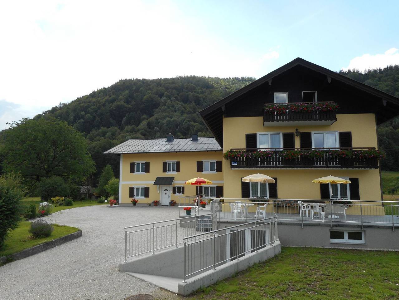 Haus Amalia - Doppelzimmer 3 in Strobl, Salzkammergut