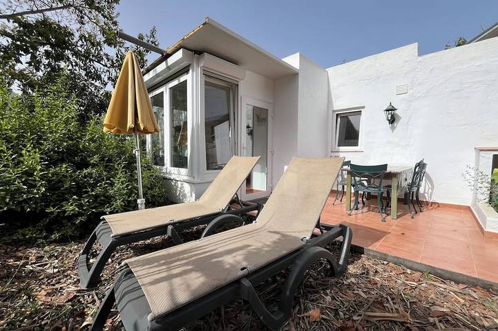 Villa for 2 people, with terrace and garden in Mogán