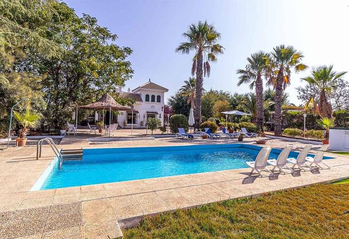 Casa rural para 11 personas, con Jardín en Marchena