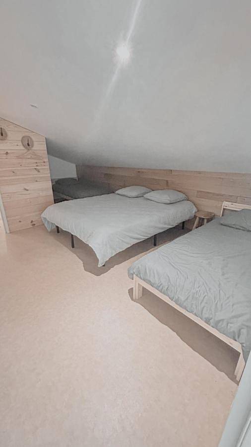 Location de vacances pour 6 personnes, avec terrasse à Saint-Étienne-de-Villeréal