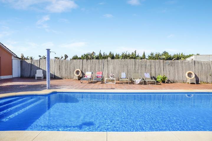 Charmante Villa el Rodeo mit Pool, Bergblick und Klimaanlage in Pago del Humo, Chiclana de la Frontera