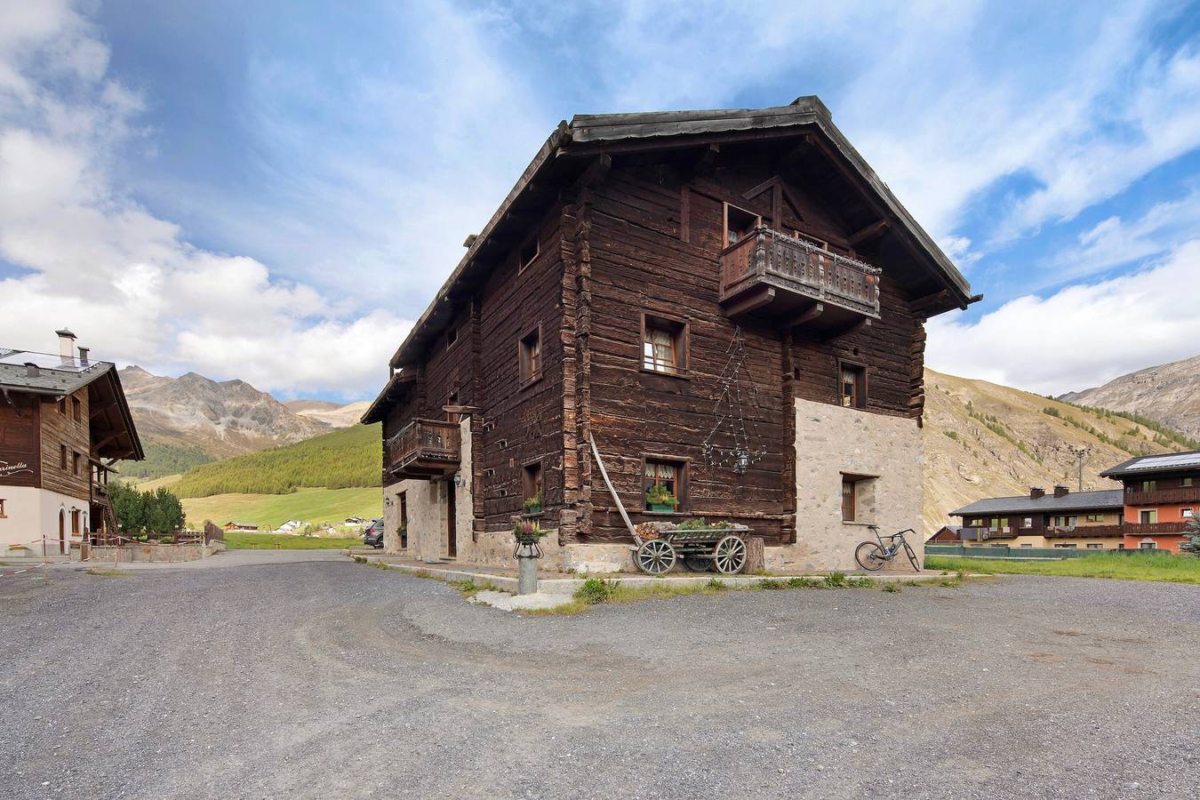 Ganzes Studio, Studio 'Baita Campacc Pezzel' mit Bergblick, Gemeinschaftsgarten und Wlan in Livigno (Stadt), Livigno