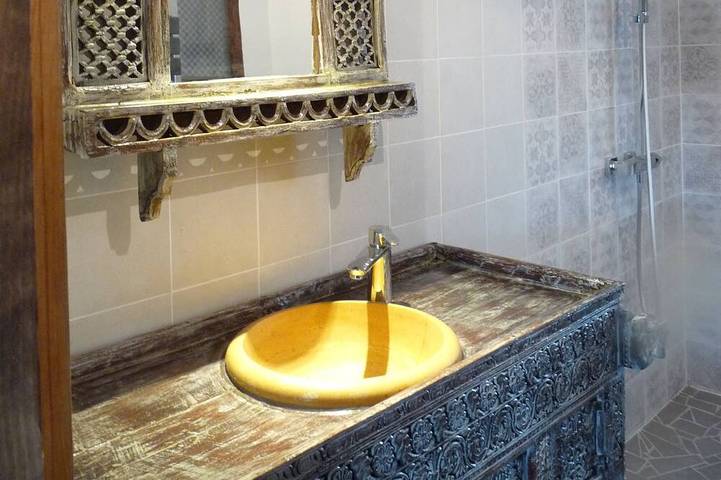 Gîte pour 12 personnes, avec jacuzzi à Labeaume - 4