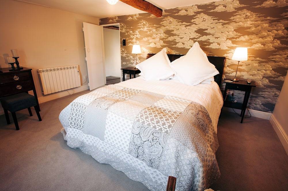 Luxurious Cottage with Hot Tub. 19 miles from Windermere. in Yorkshire Dales National Park
