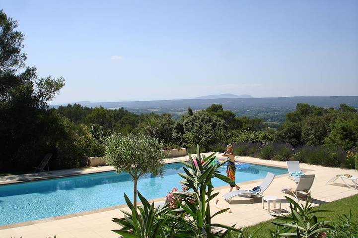 Ferienhaus für 10 Personen, mit Terrasse und Garten in Saint-Siffret