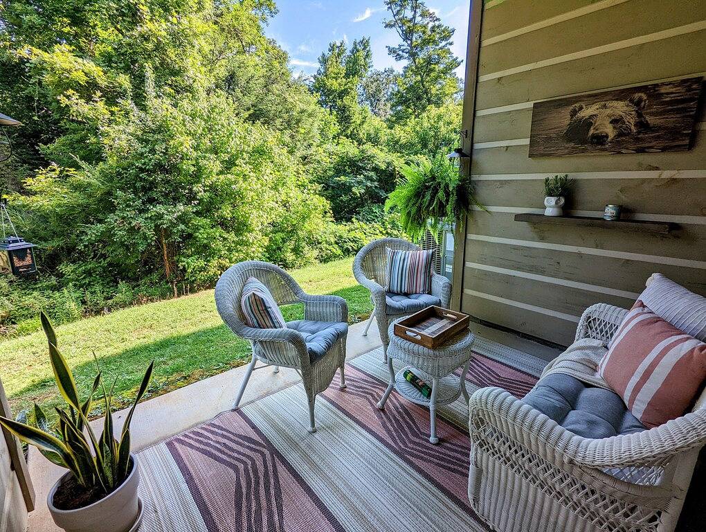Ganze Wohnung, Cades Cove Peaceful Side Smoky Mountains Hip Vintage Condo in Tuckaleechee, Blount County