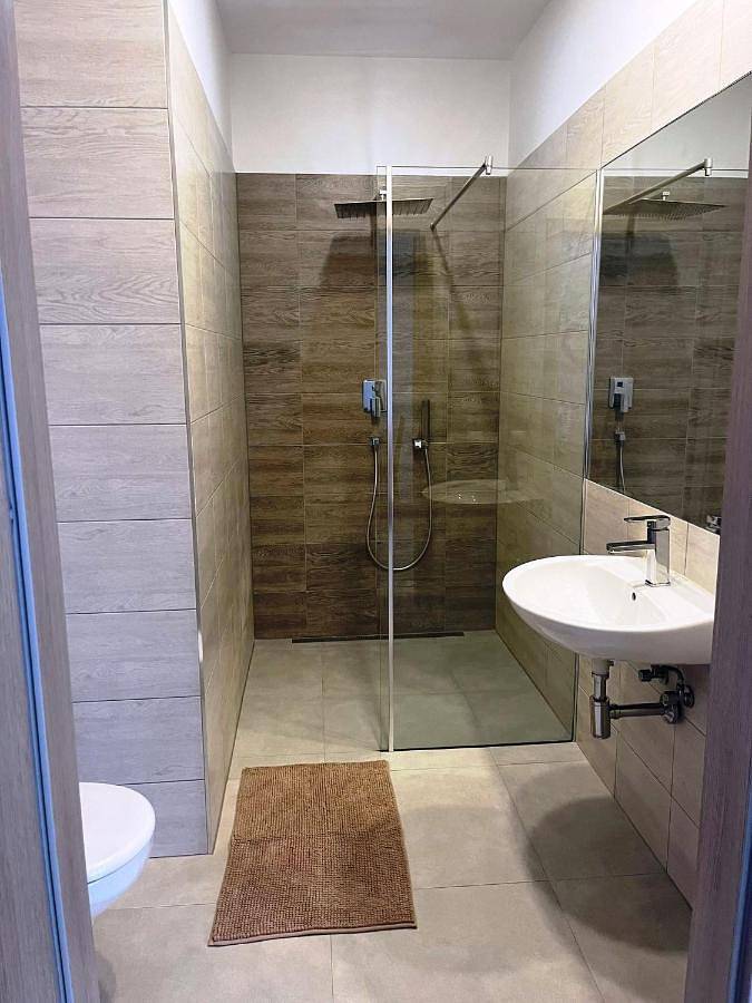 Three-Bedroom Apartment in Czchów, Powiat brzeski