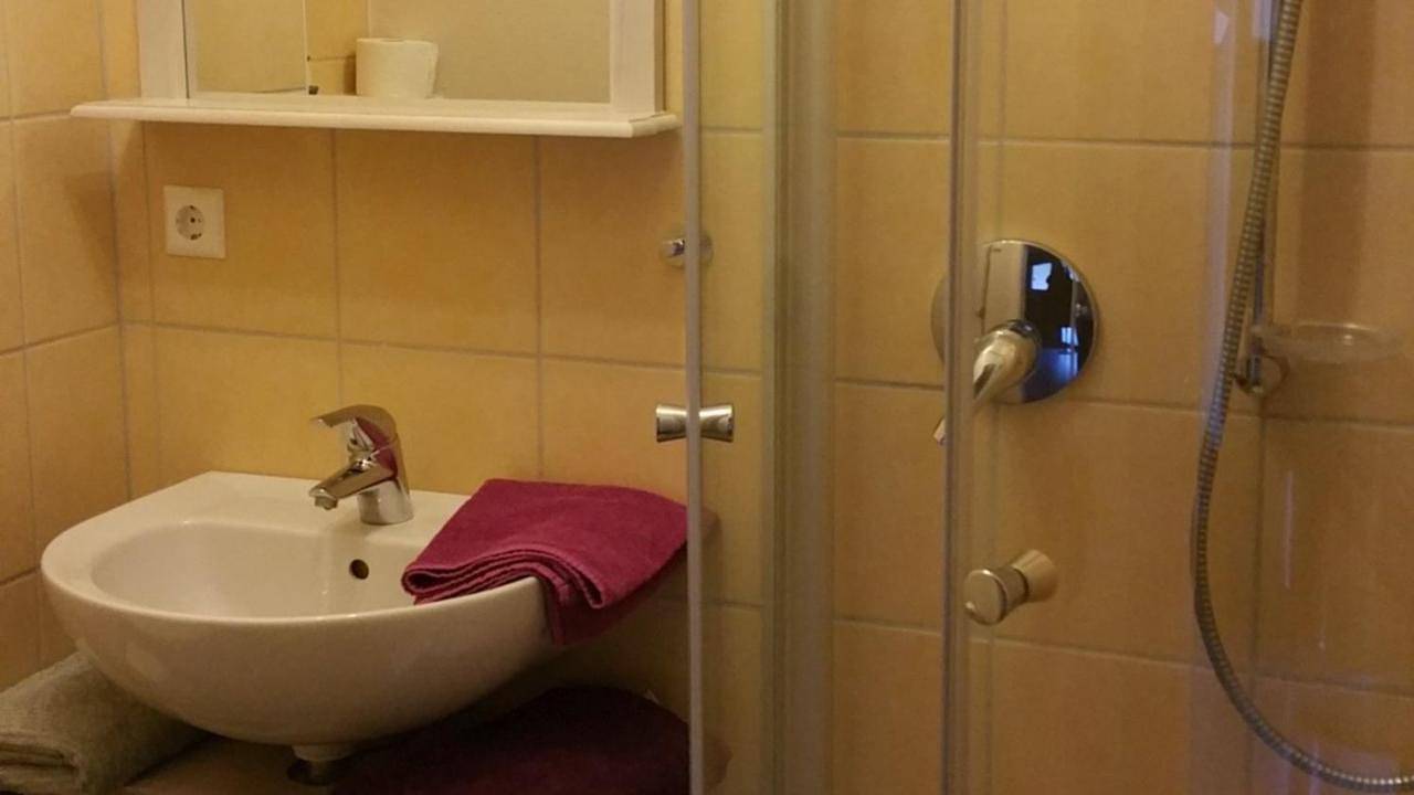Double Room with Private External Bathroom in Briedern, Cochem-Zell