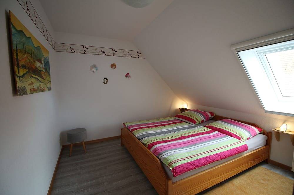 Ganze Wohnung, \"Schwalbennest\" moderne, klimatisierte Ferienwohnung, nah bei  Plau am See. in Neu Poserin, Ludwigslust-Parchim
