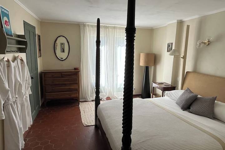 Chambre d’hôte pour 4 personnes, avec piscine à Eyragues - 2