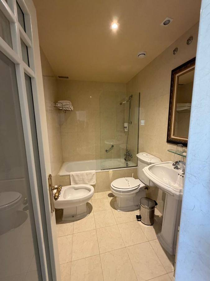 Hôtel pour 2 personnes, avec jardin et vue à Langreo - 4
