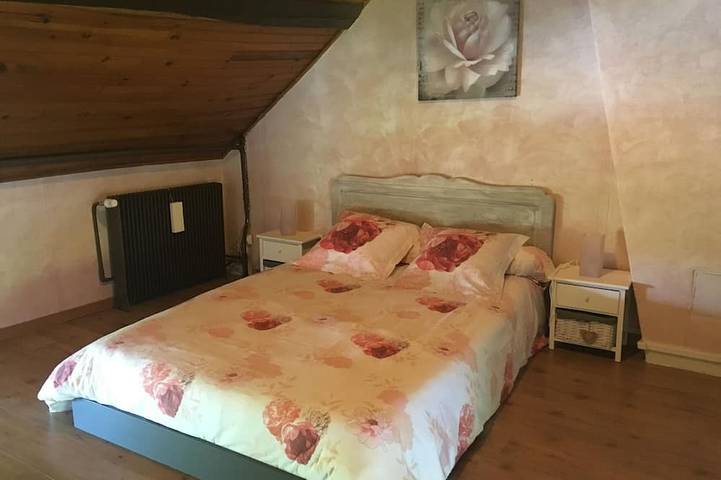 Location de vacances pour 10 personnes, avec jardin, animaux acceptés dans Charny-Orée-de-Puisaye - 4