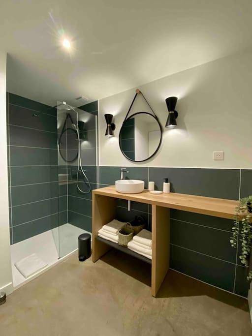 Two-Bedroom House in Poitiers, Vienne (France)