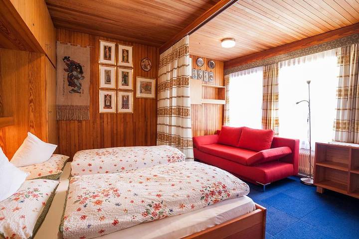 Gîte pour 2 personnes, avec terrasse ainsi que jardin et vue dans Dolomites - 2