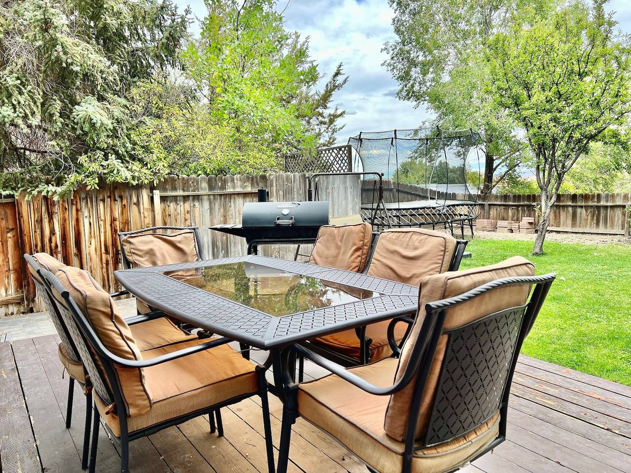 Dt Reno - 4Br Home w  Patio  Bbq Grill  Games Room in Reno, Nevada