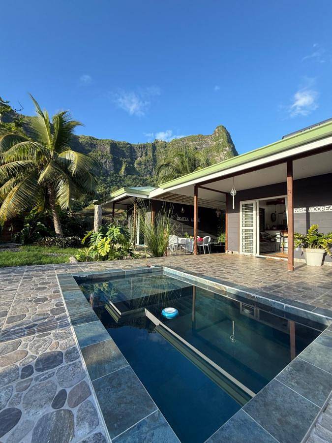 Villa pour 6 personnes, avec vue ainsi que terrasse et piscine dans Mo'orea - 2
