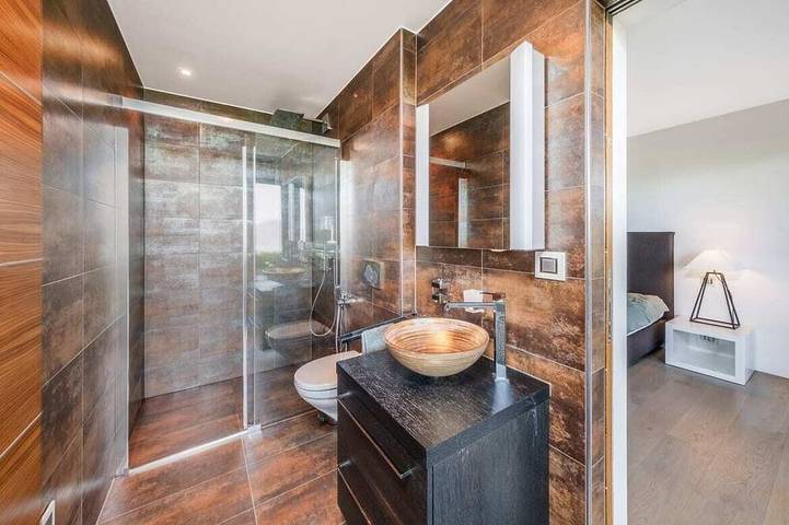 Ganze Wohnung, Charming and Spacious Residence in Brent in Brent (Montreux), Montreux