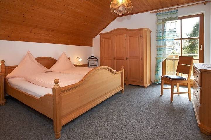 Ganze Wohnung, Ferienwohnung Nr.7 / 48 qm, mit großzügigem Balkon in Neustadt a.d.Donau, Altmühltal