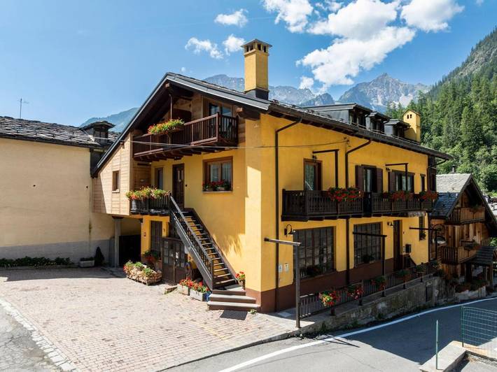 Chambre d’hôte pour 5 personnes, avec vue et balcon à Courmayeur - 2