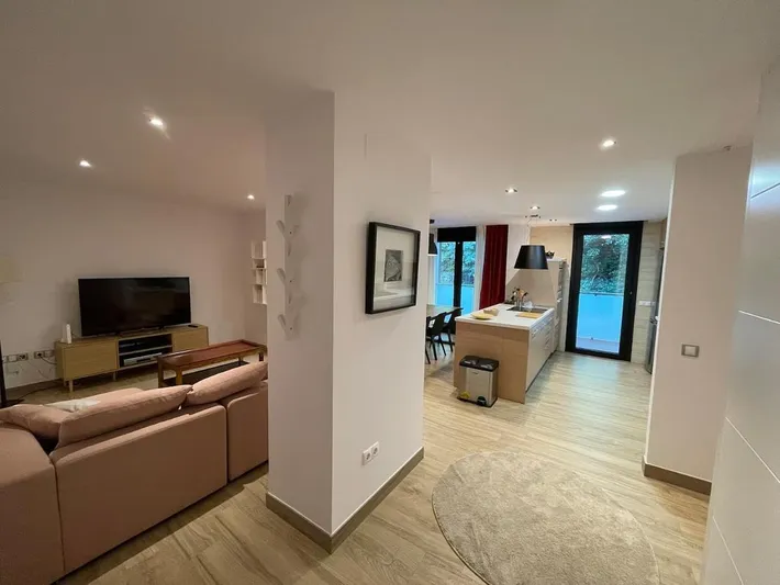 Apartamento de vacaciones para 6 personas, con vistas además de piscina y terraza, Se admiten mascotas - 1