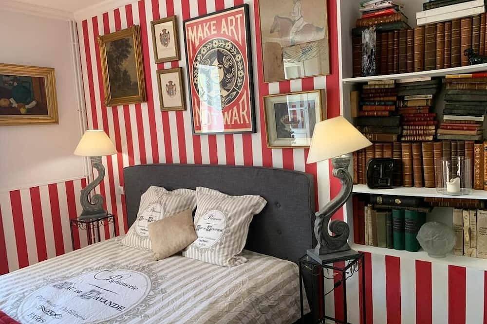 Entire apartment, Le Grand Appartement, Clim, Piscine Chauffée in Les Eyzies, Périgord Noir