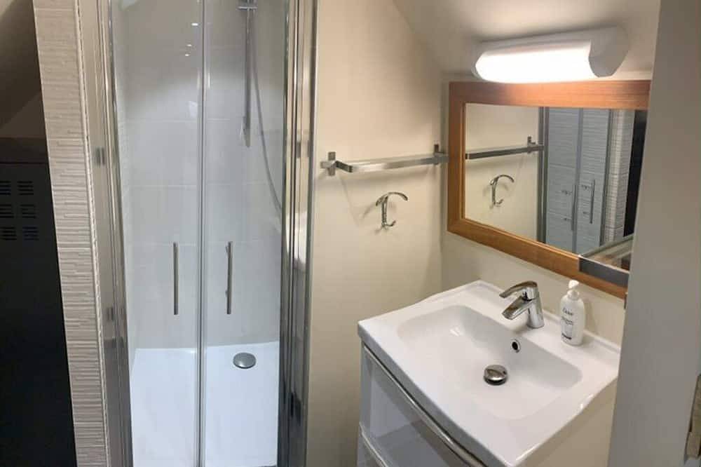 Maison Bretonne Rénovée au Cœur de Bignan – Confort & Charme in Bignan, Région de Pontivy