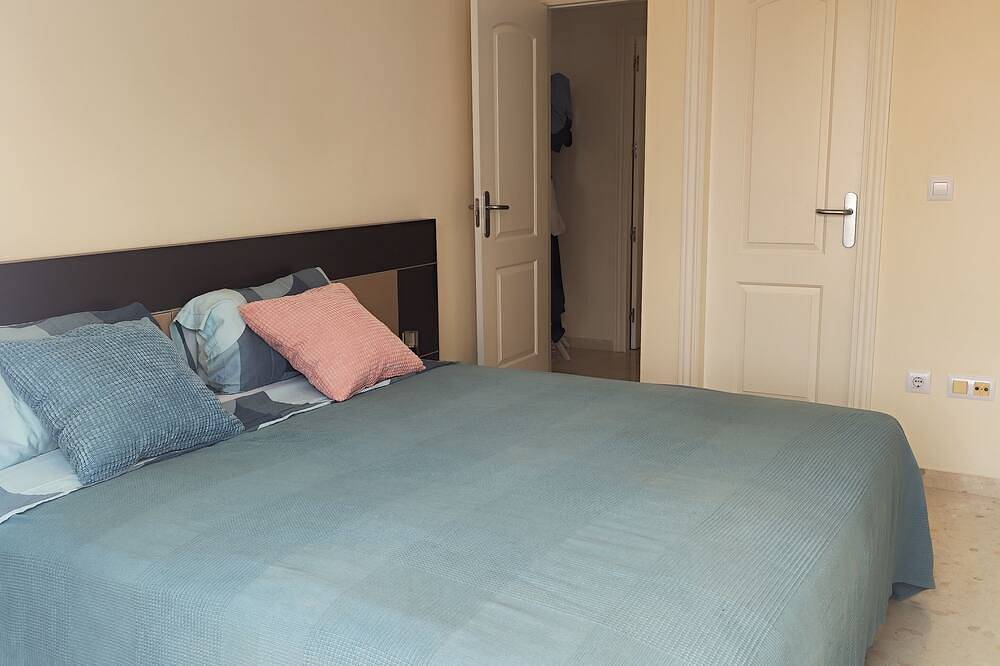 Entire apartment, Charming Three Bedrooms Apartment With Seaview in Aguadulce, Roquetas de Mar