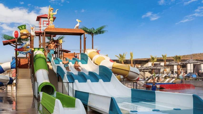 Ferienhaus für 23 Personen, mit Pool und Garten sowie Whirlpool - 1