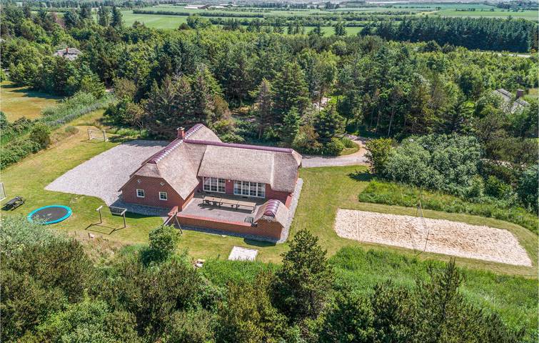 Ferienhaus für 16 Personen, mit Whirlpool und Terrasse sowie Sauna und Pool - 1