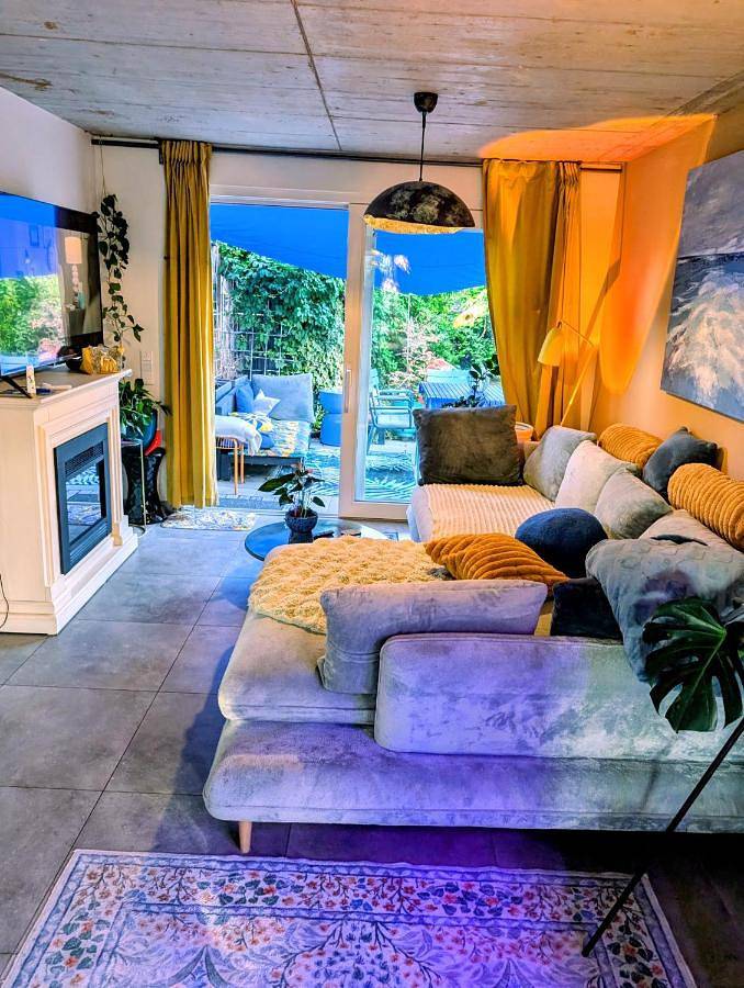 Ferienhaus für 7 Personen, mit Terrasse und Garten sowie Pool und Ausblick in Köln